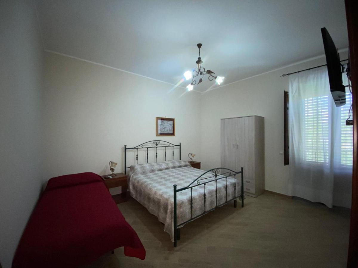 B&B Gloria Villabate Bagian luar foto