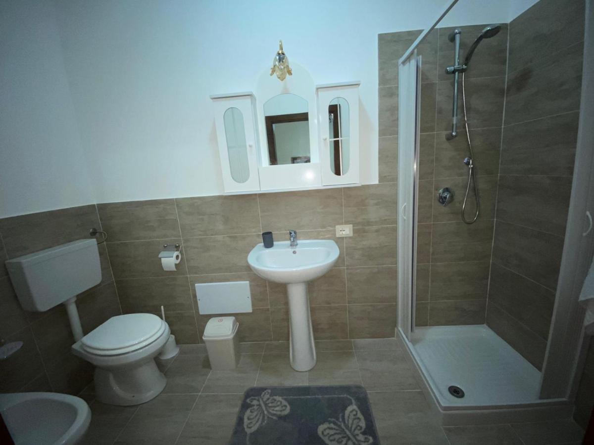 B&B Gloria Villabate Bagian luar foto